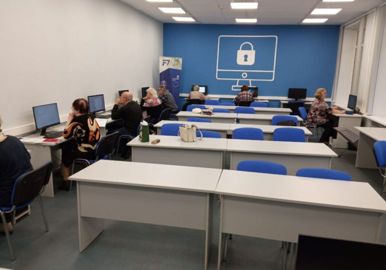 Звонок на урок для пенсионеров