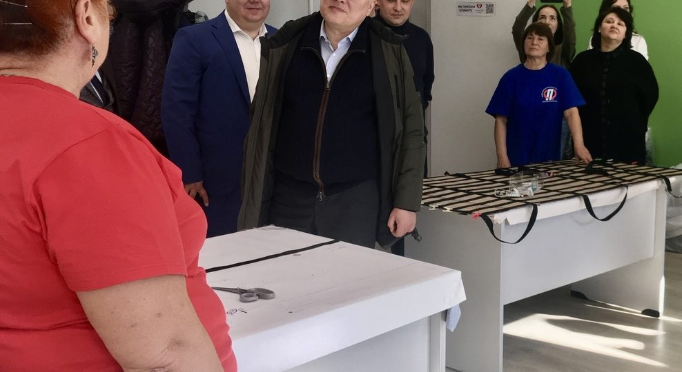 «Головы подняли! Приветствуем губернатора!»: Соколов встретился с волонтёрами