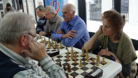 Новогодние шахматы пенсионеров