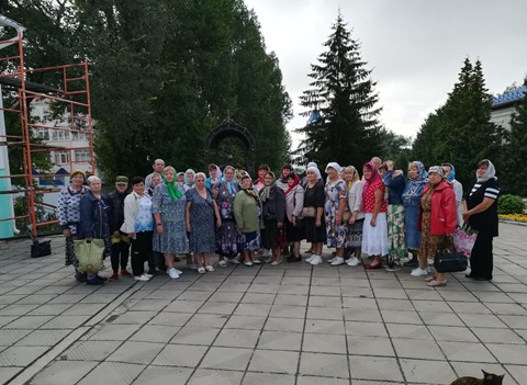 Экскурсионная поездка в Коренную Пустынь